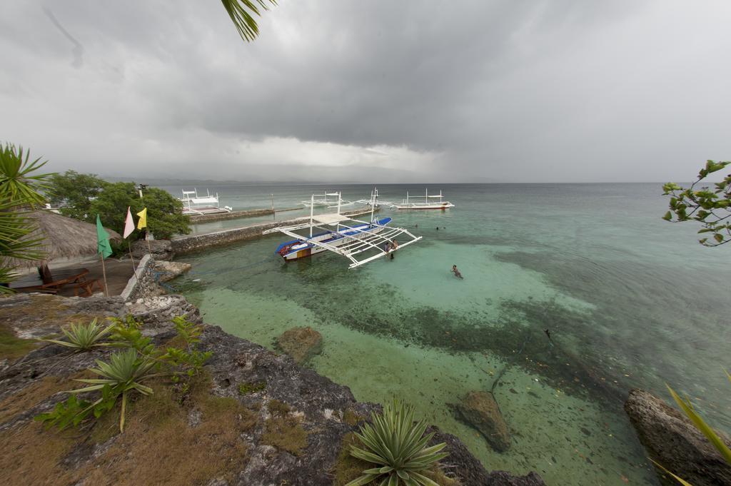 Sampaguita Resort Moalboal Exterior photo